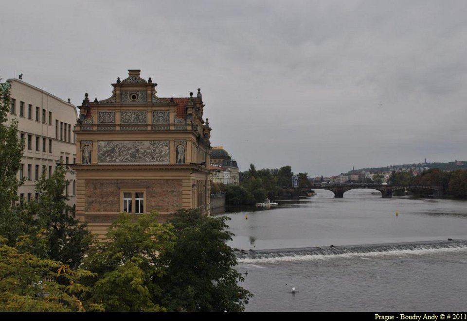 Prague - Pont St Charles 012